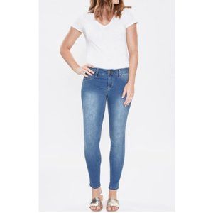 Women's Essential Denim Skinny Jean